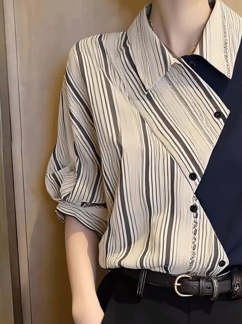 Vintage Women's Blouses Patchw - Vintage Collectible Buttons review and price